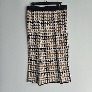 Who What Wear Houndstooth Pencil Skirt in Black, White, and Brown